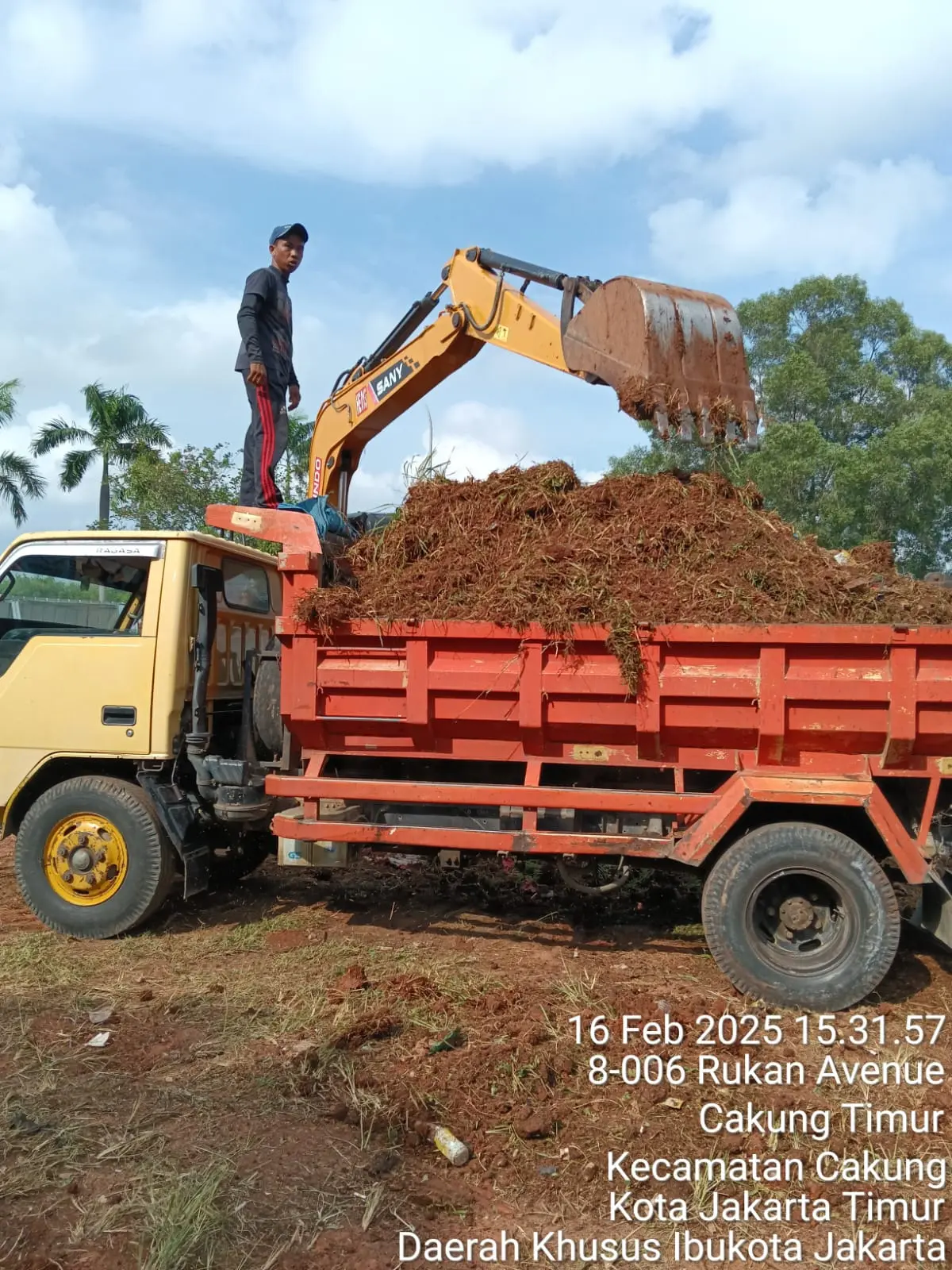 Jasa angkut galian excavator